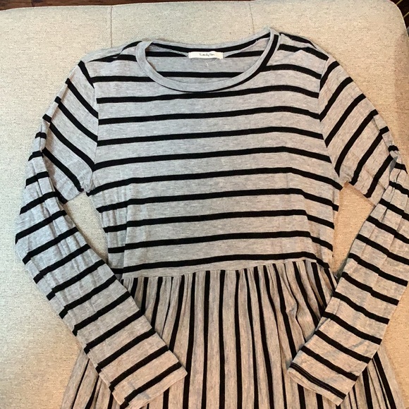 Striped Tunic Dress - Picture 2 of 4